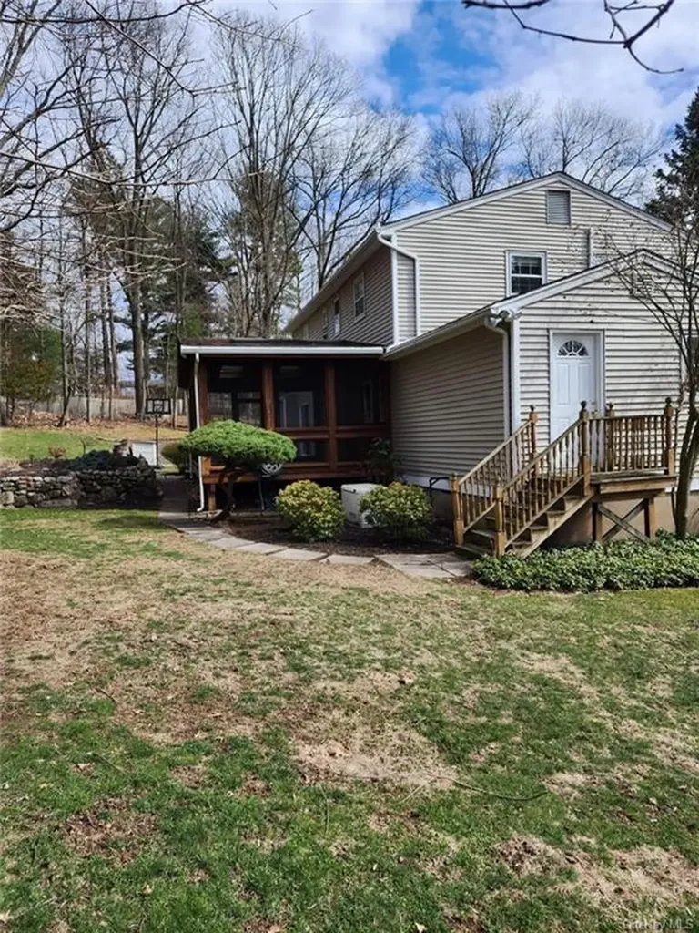 8a Augur Road Suffern NY 10901