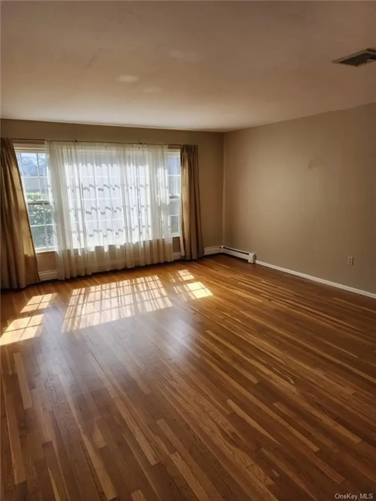 8a Augur Road Suffern NY 10901