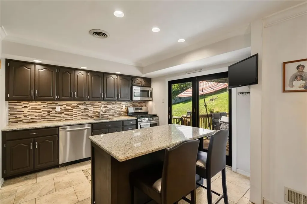 15 Locust Drive Thiells NY 10984