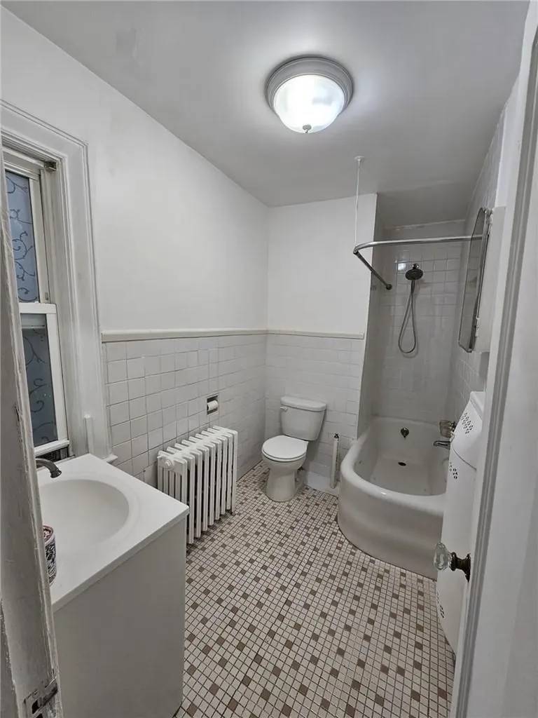 4420 Cayuga Avenue Bronx NY 10471