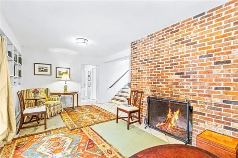860 Hunns Lake Stanfordville NY 12581