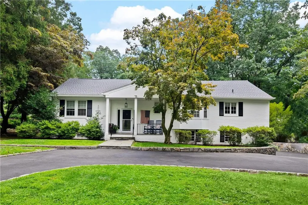 9 Ramapo Trail Harrison NY 10528