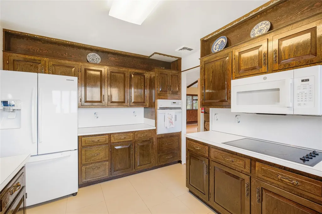 21 Manor Drive W Poughkeepsie NY 12603