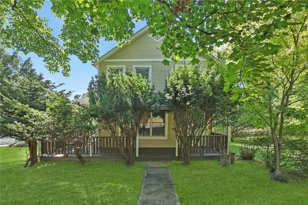 67 S Middletown Road Pearl River NY 10965