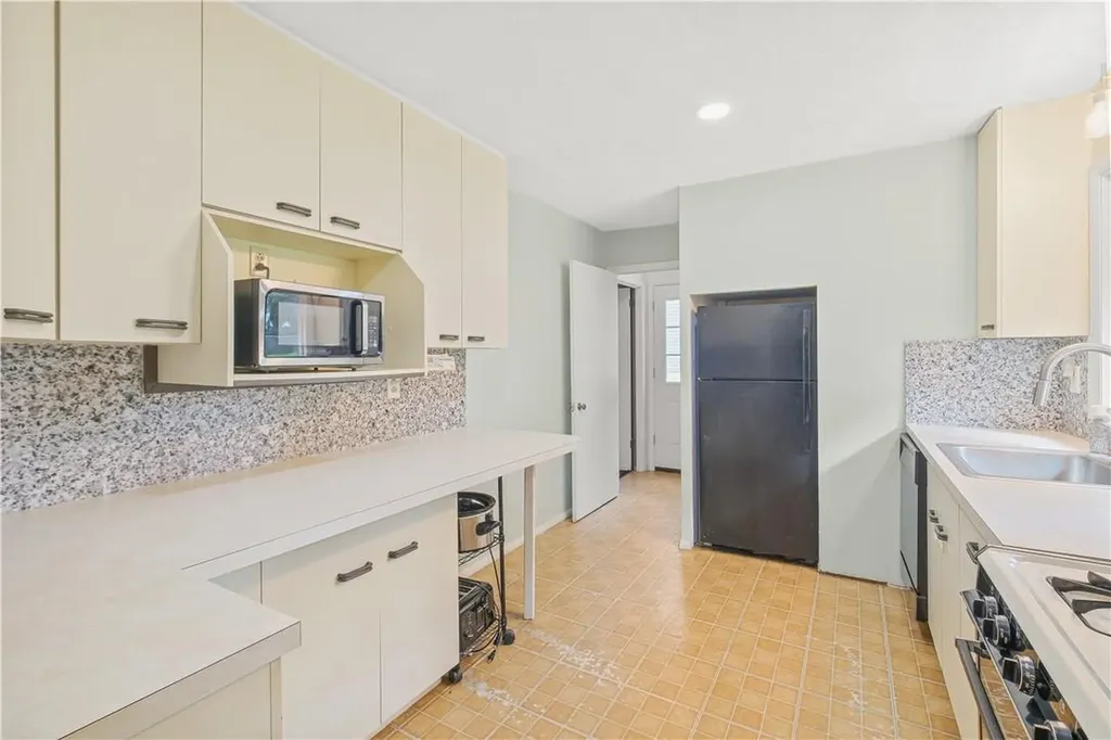 4 Miller Road Poughkeepsie NY 12603