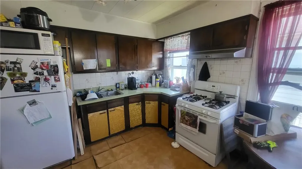 34 Corlies Avenue Poughkeepsie NY 12601