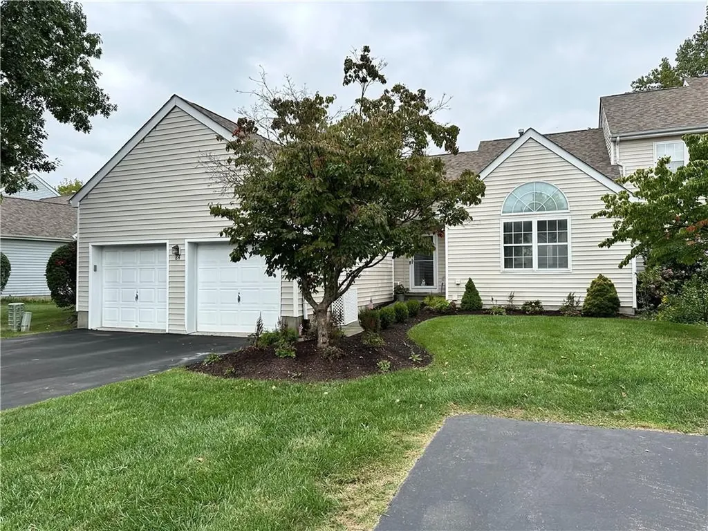 84 Turnberry Court Poughkeepsie NY 12603