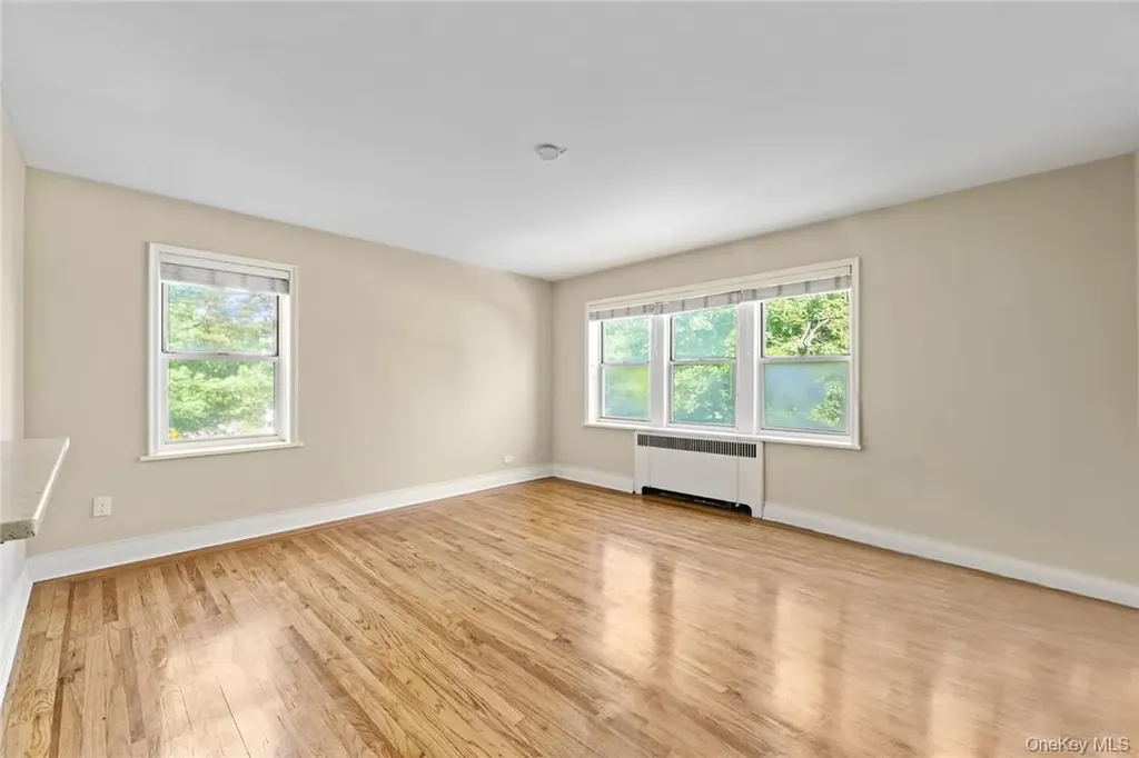 5444 NE Arlington Avenue Bronx NY 10471