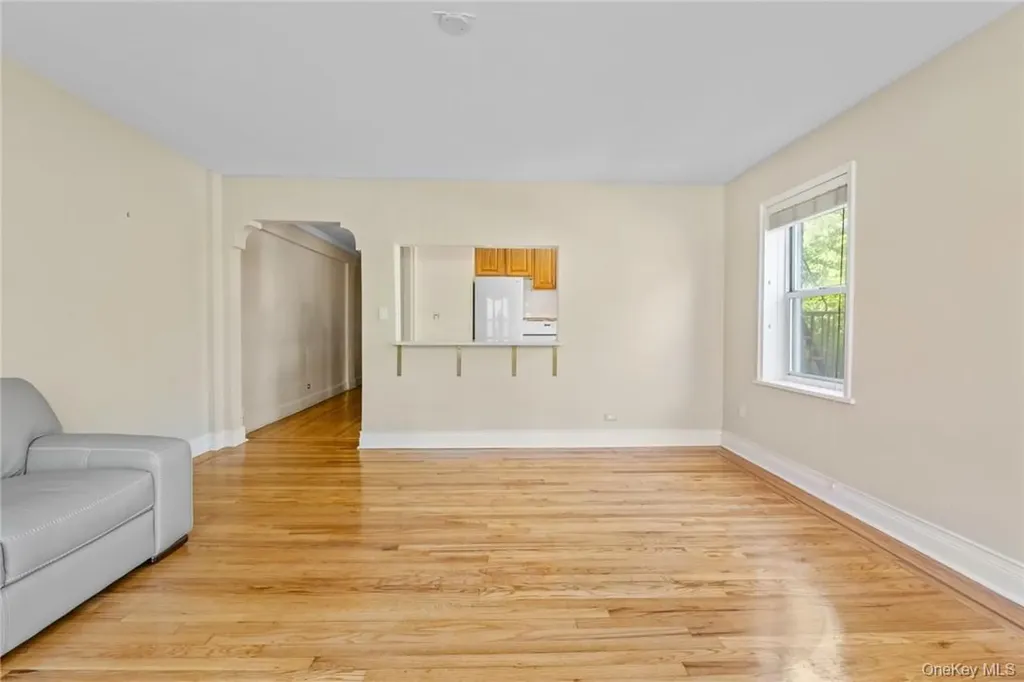 5444 NE Arlington Avenue Bronx NY 10471