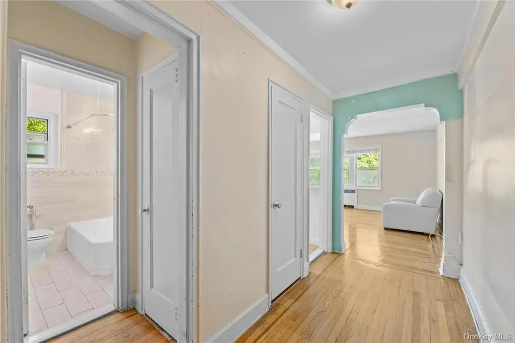 5444 NE Arlington Avenue Bronx NY 10471