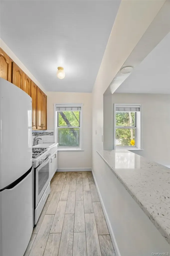 5444 NE Arlington Avenue Bronx NY 10471