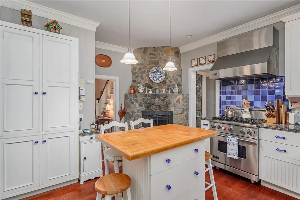 12 Old Brimstone Road Carmel NY 10512