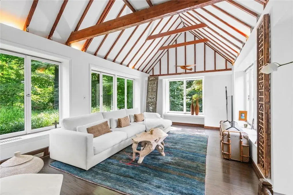 4 Boulder Brae Lane Larchmont NY 10538