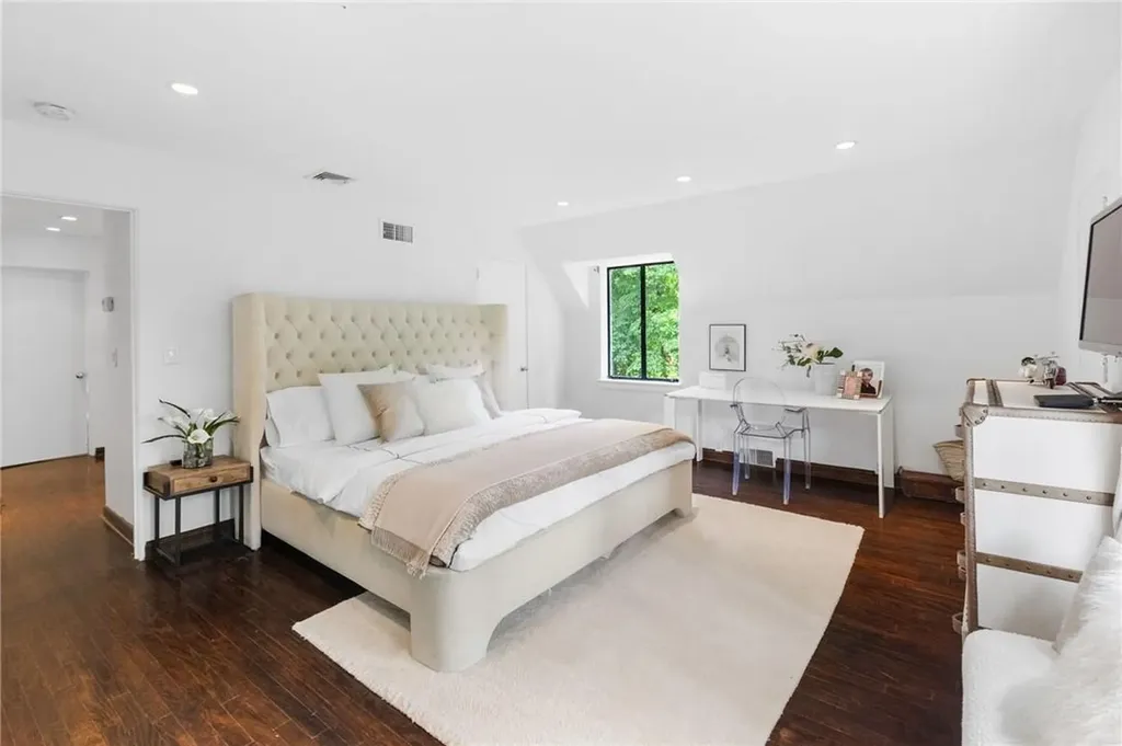 4 Boulder Brae Lane Larchmont NY 10538