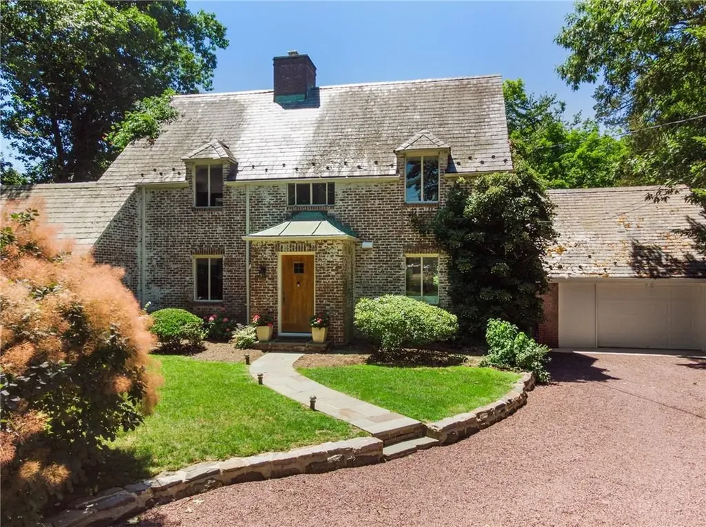4 Boulder Brae Lane Larchmont NY 10538
