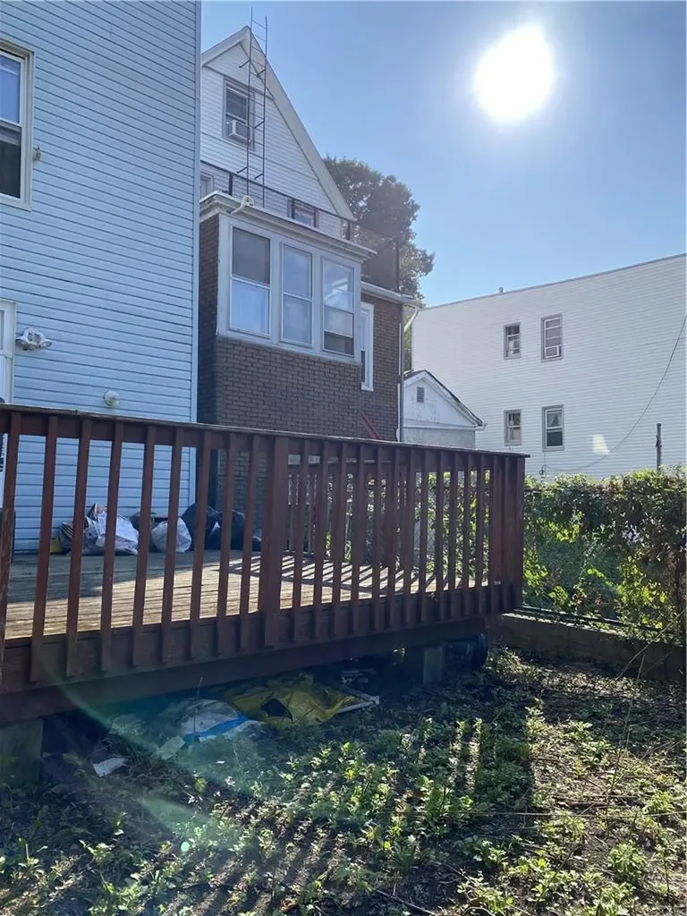 9 Van Buren Street Yonkers NY 10701