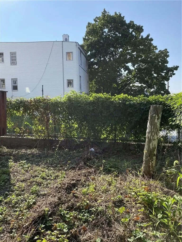 9 Van Buren Street Yonkers NY 10701