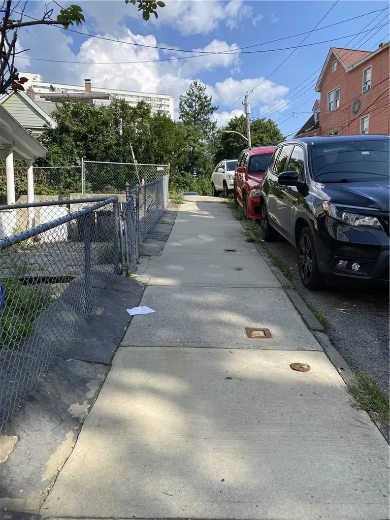 9 Van Buren Street Yonkers NY 10701