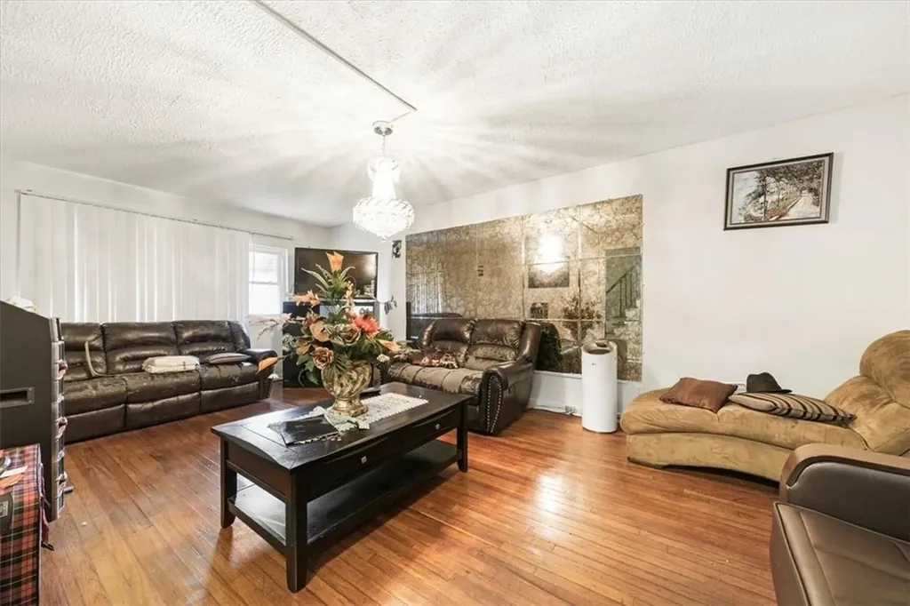 413 S 3rd Avenue Mount Vernon NY 10550