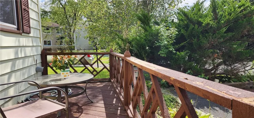 11 Peter Way Kiamesha Lake NY 12751