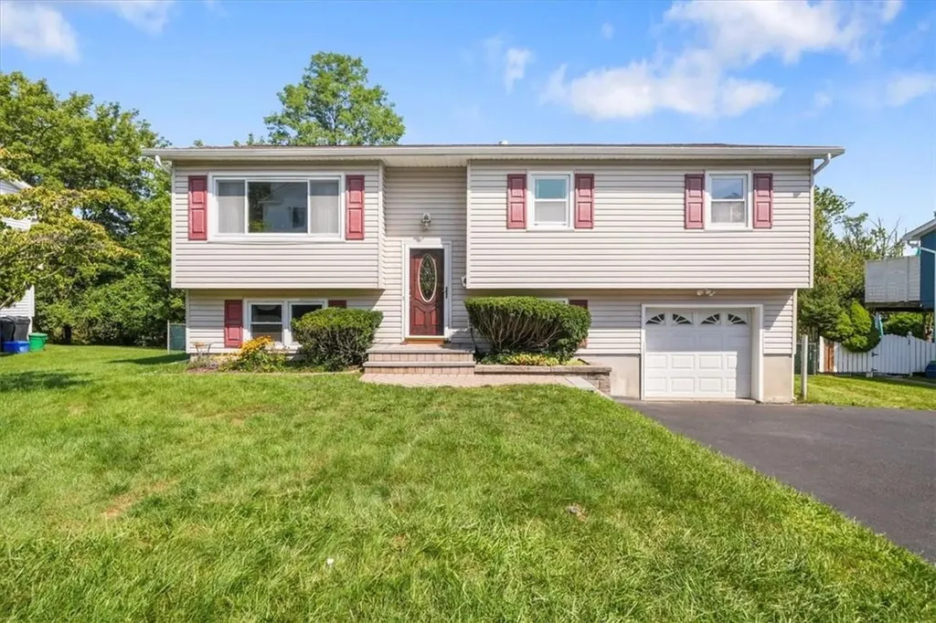 4 Rowan Drive Garnerville NY 10923