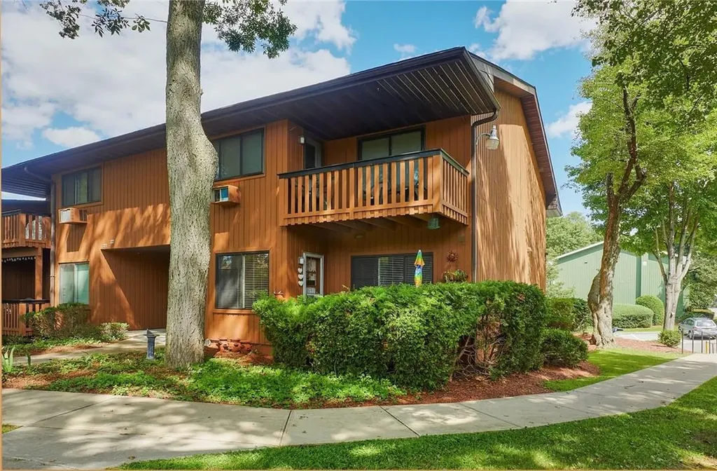 219 Coachlight Square Montrose NY 10548