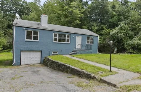 5 Quebec Road Patterson NY 12563
