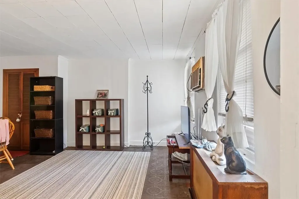 235 Edwards Place Yonkers NY 10703