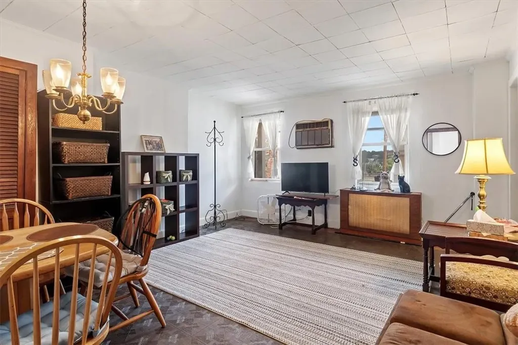 235 Edwards Place Yonkers NY 10703