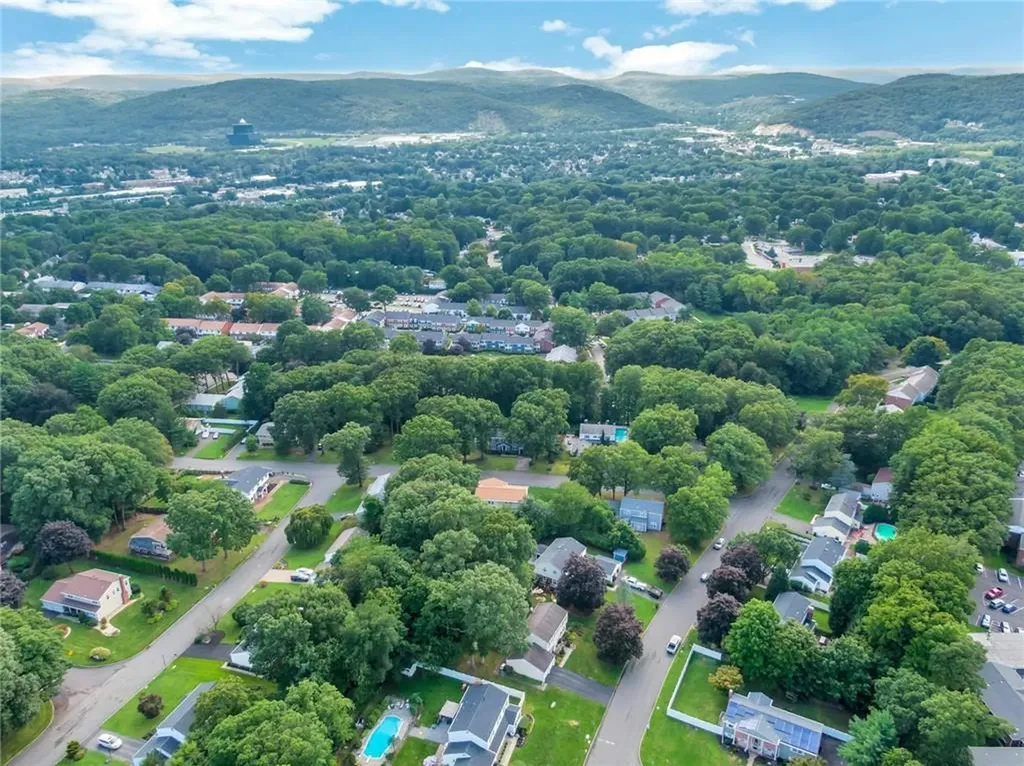 23 Yorkshire Drive Suffern NY 10901