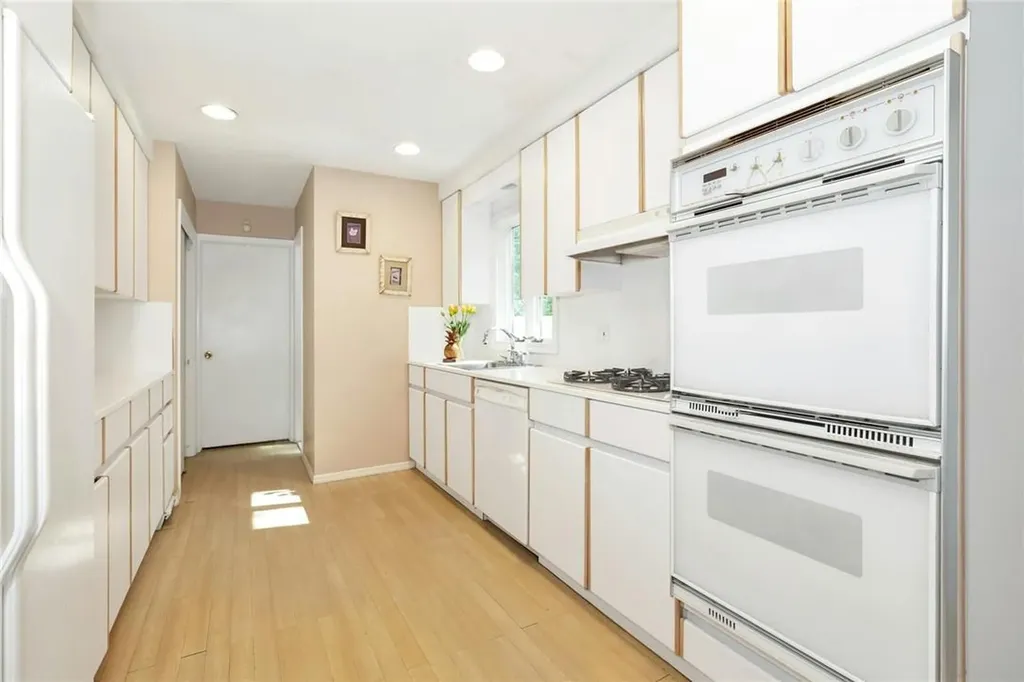 23 Yorkshire Drive Suffern NY 10901
