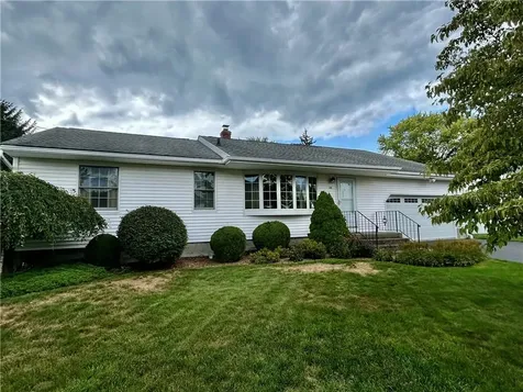 28 Putnam Road Fishkill NY 12524