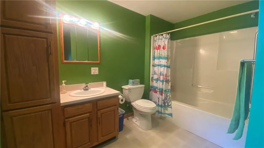 397 Dingle Daisy Road Monticello NY 12701