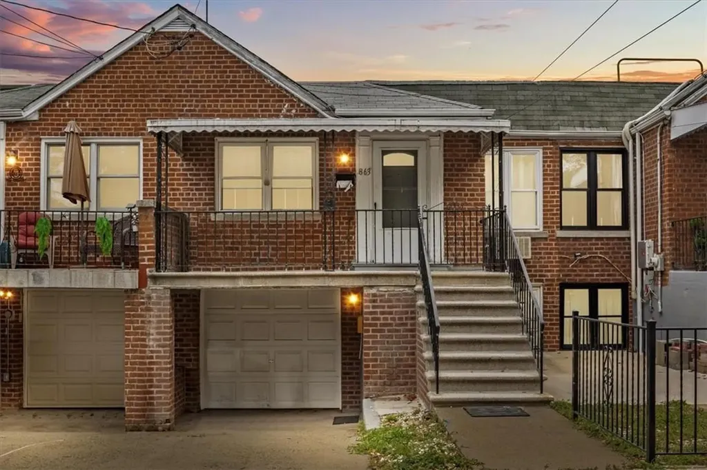 863 Calhoun Avenue Bronx NY 10465