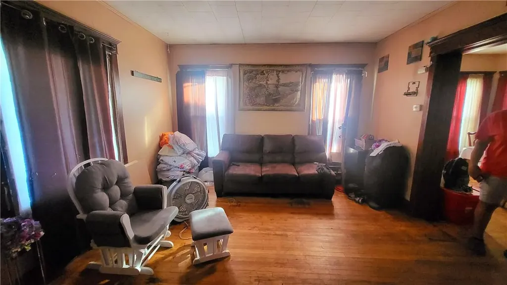 23 Crescent Place Middletown NY 10940