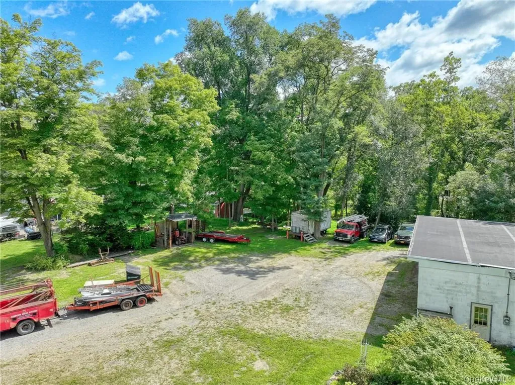 1316 Route 44 Pleasant Valley NY 12569