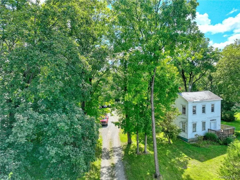 1316 Route 44 Pleasant Valley NY 12569