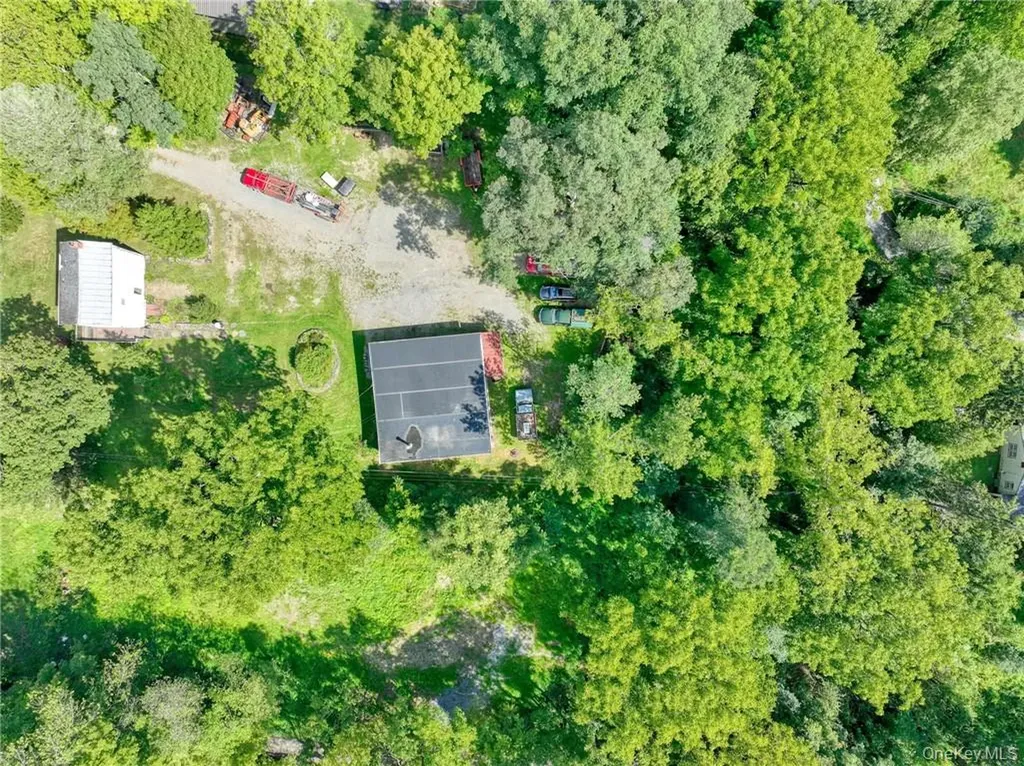 1316 Route 44 Pleasant Valley NY 12569