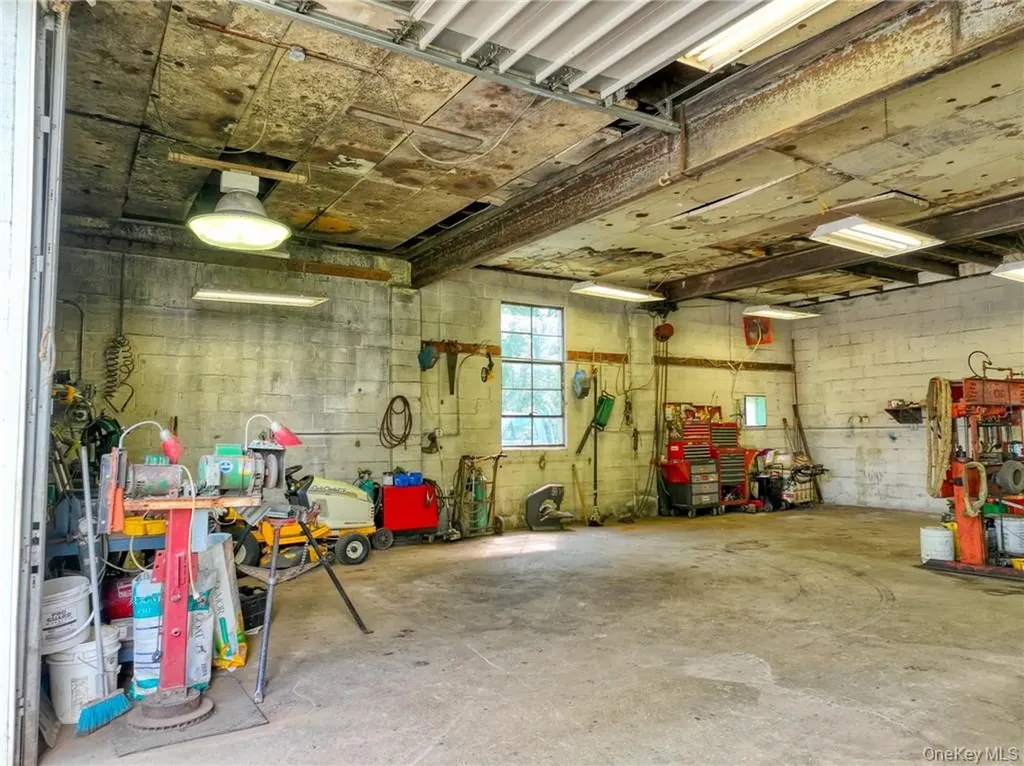 1316 Route 44 Pleasant Valley NY 12569