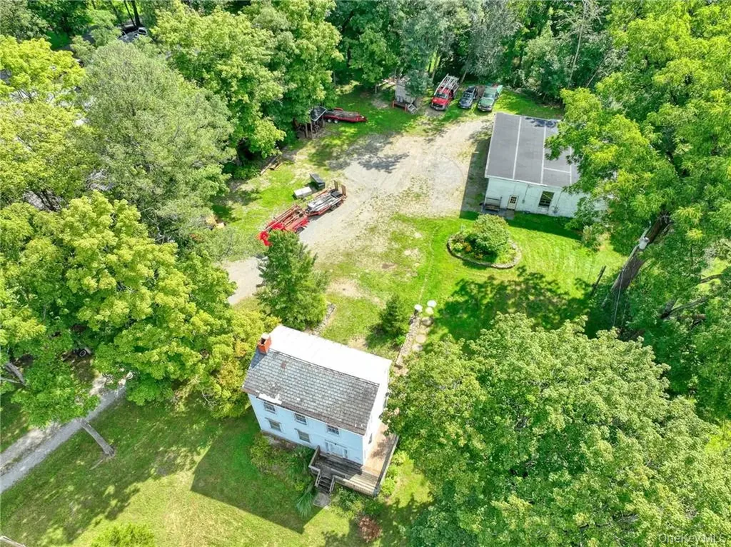 1316 Route 44 Pleasant Valley NY 12569