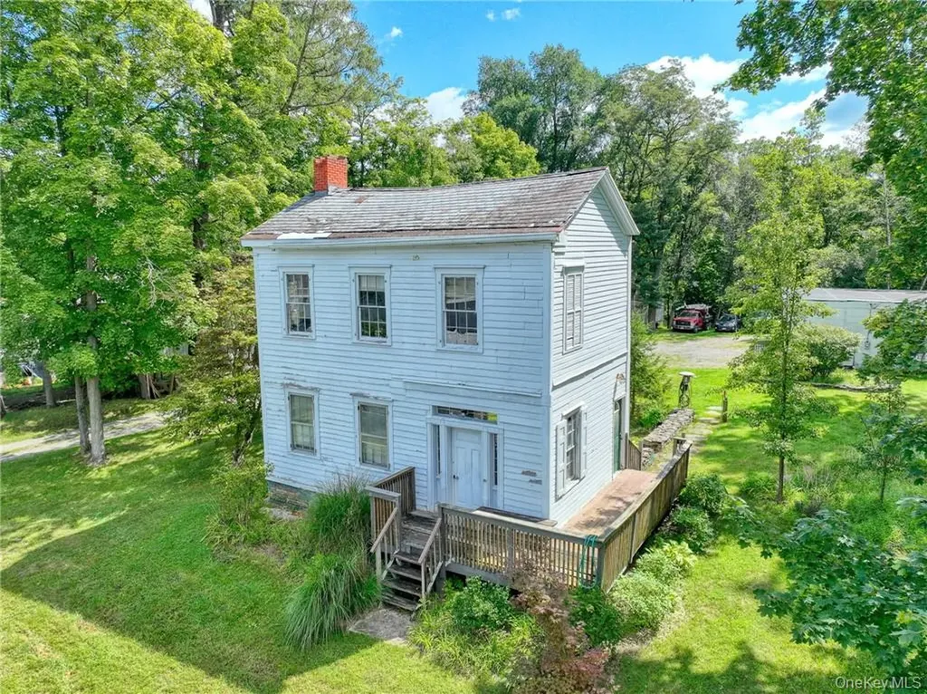 1316 Route 44 Pleasant Valley NY 12569