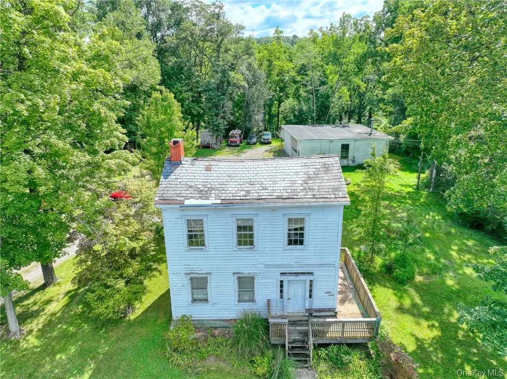 1316 Route 44 Pleasant Valley NY 12569