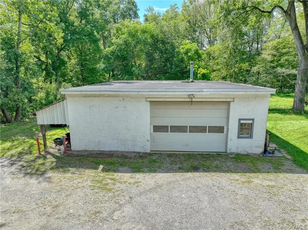 1316 Route 44 Pleasant Valley NY 12569
