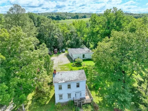 1316 Route 44 Pleasant Valley NY 12569