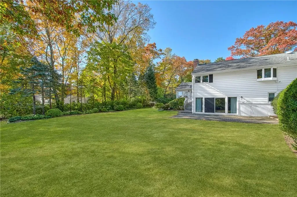 6 Canterbury Road N Harrison NY 10528