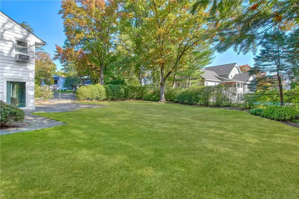 6 Canterbury Road N Harrison NY 10528