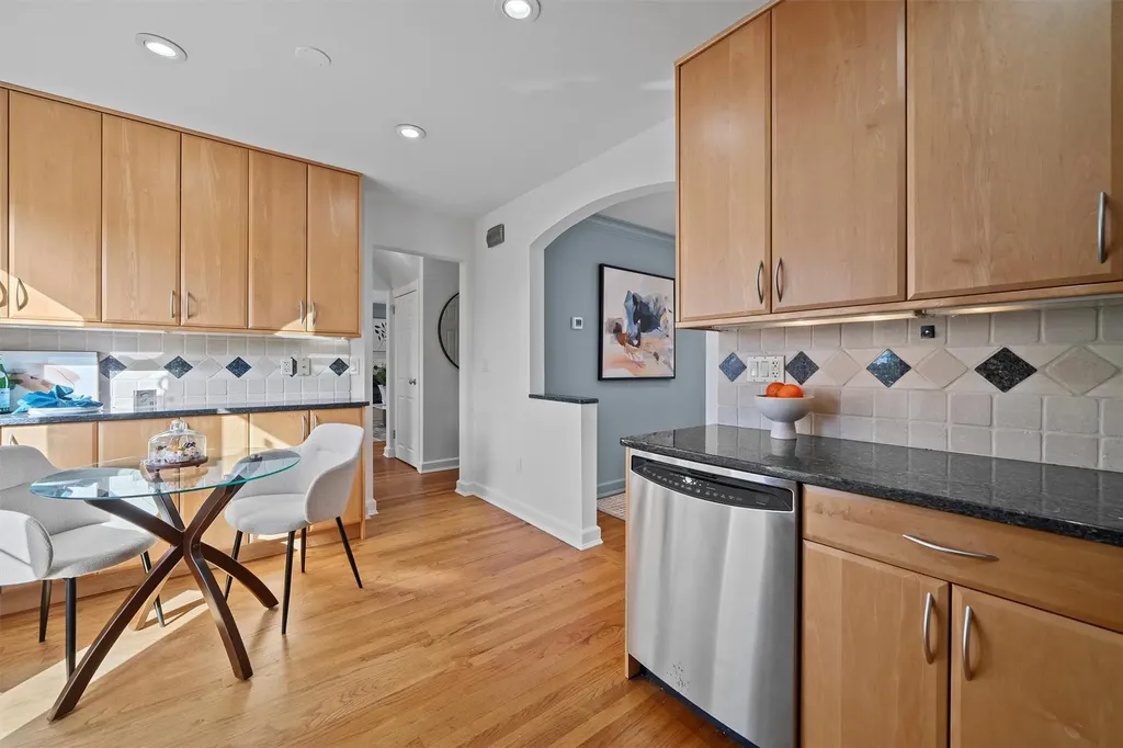 182 Harding Drive New Rochelle NY 10801