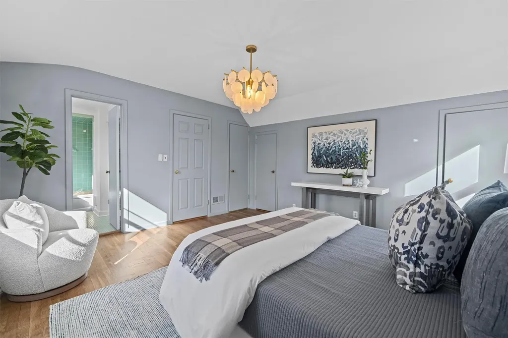 182 Harding Drive New Rochelle NY 10801