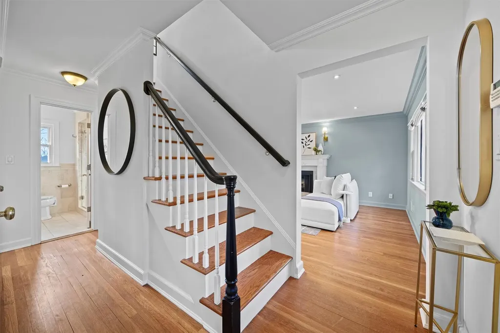 182 Harding Drive New Rochelle NY 10801