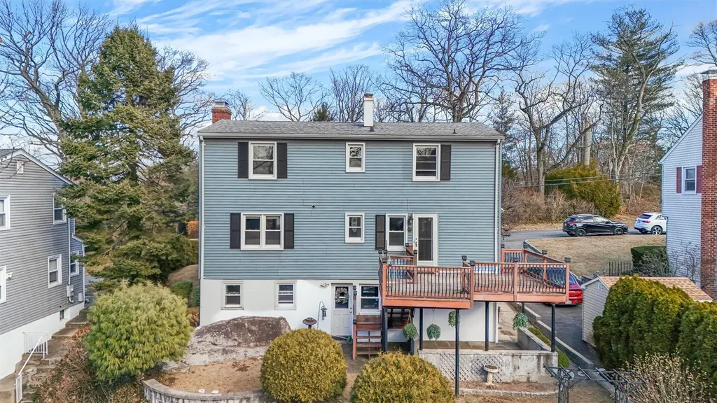 182 Harding Drive New Rochelle NY 10801